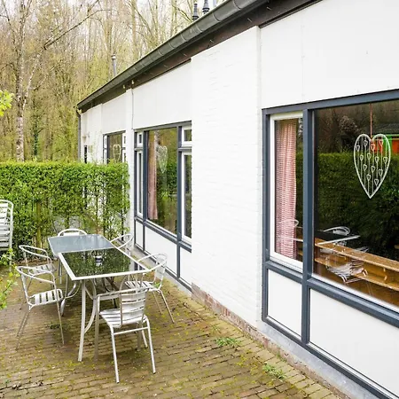 Holiday home Spacious Group Getaway With Garden, Cleaning Included *